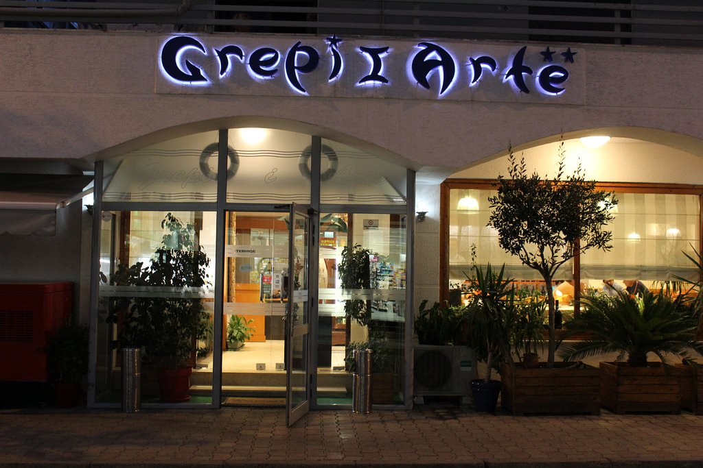 Golden Hook (Grepi I Artë)