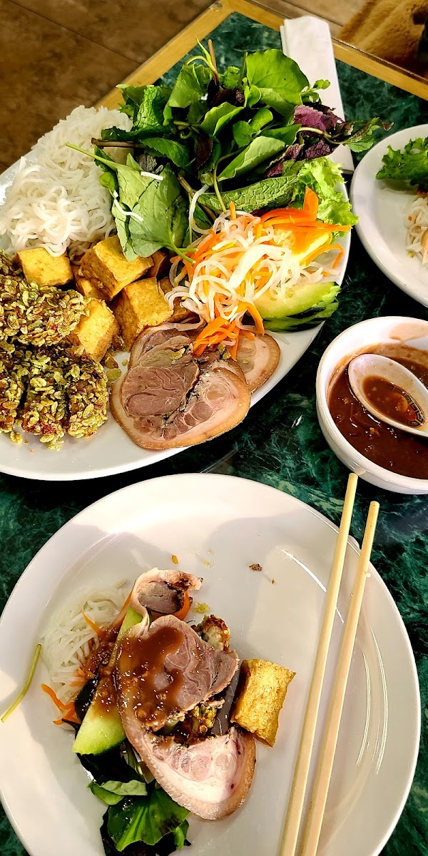 Golden Phở & Grill-2
