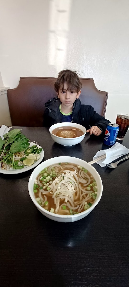Golden Phở & Grill-8