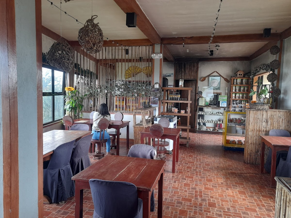 Golden View Grill Cafè And Restaurant
