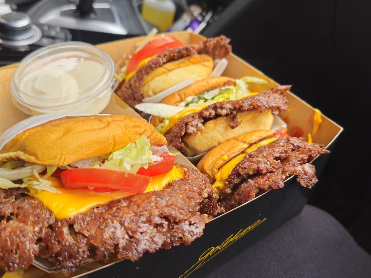 Goldies Smashburger.-4