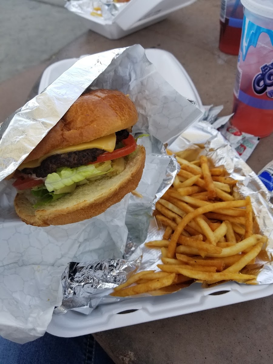 Good Burger Grill-9