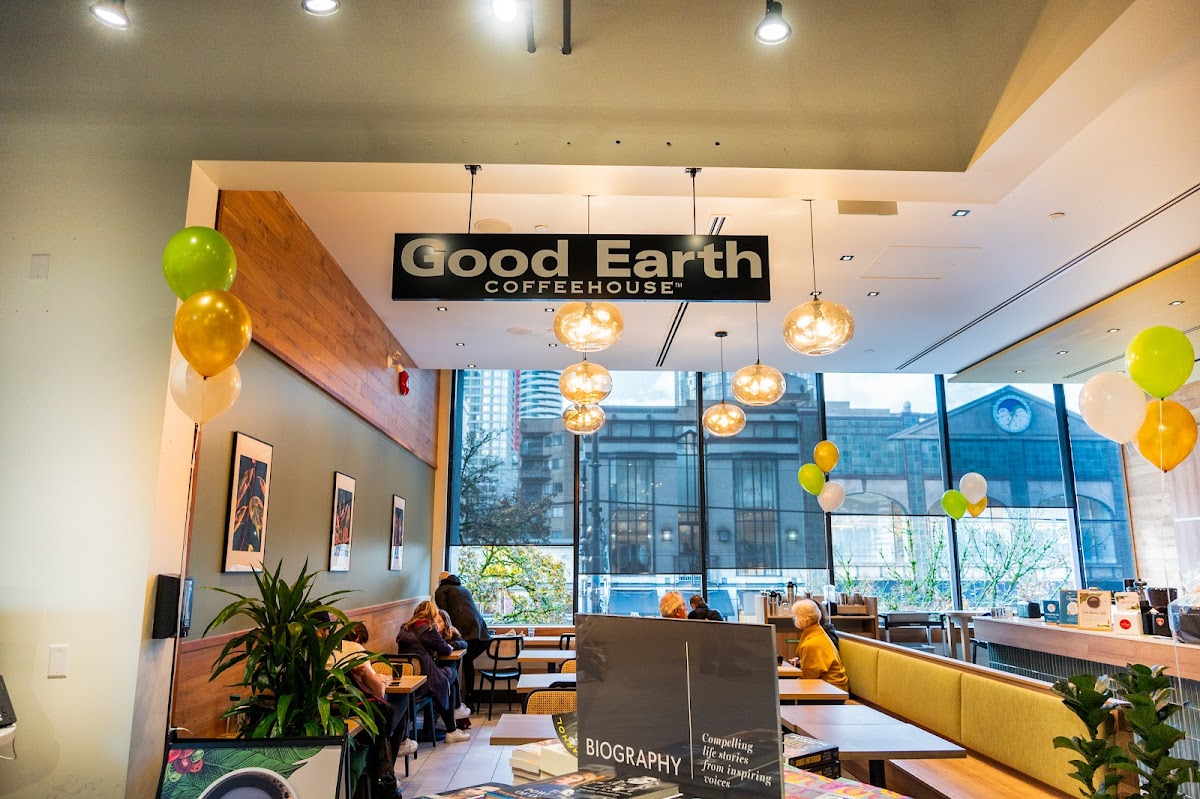 Good Earth Coffeehouse - Robson