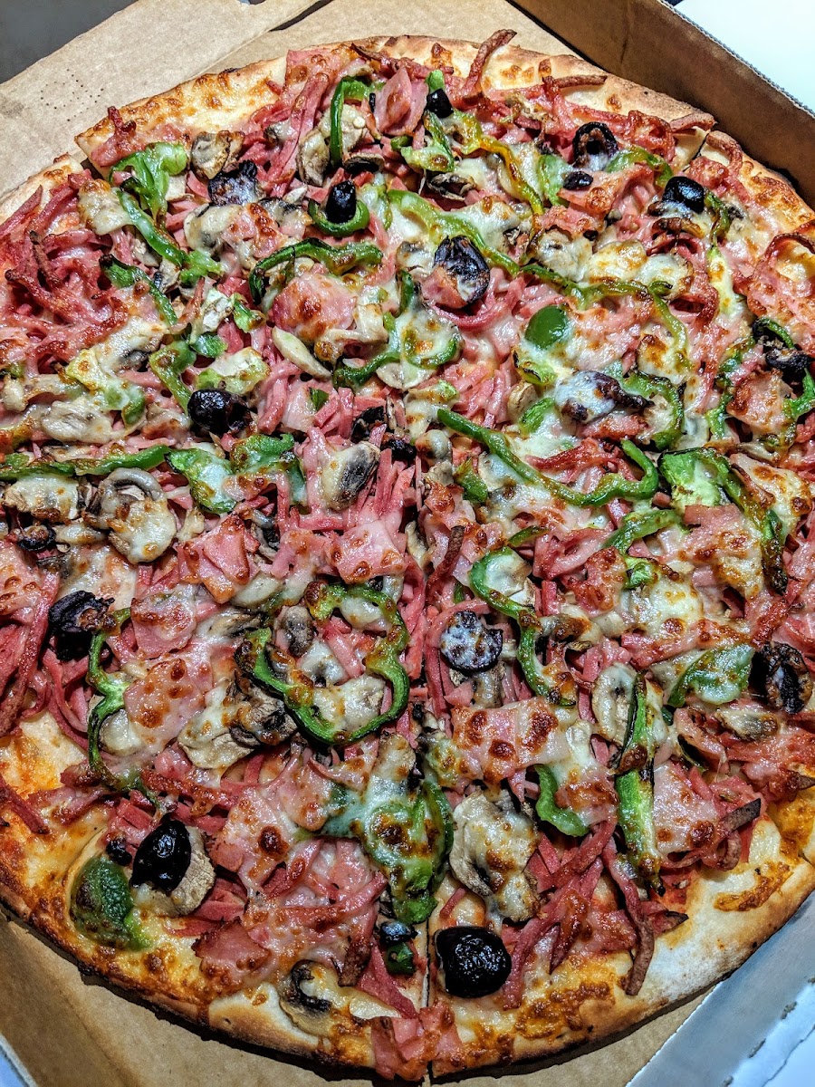 Goofy's Pizza House-8