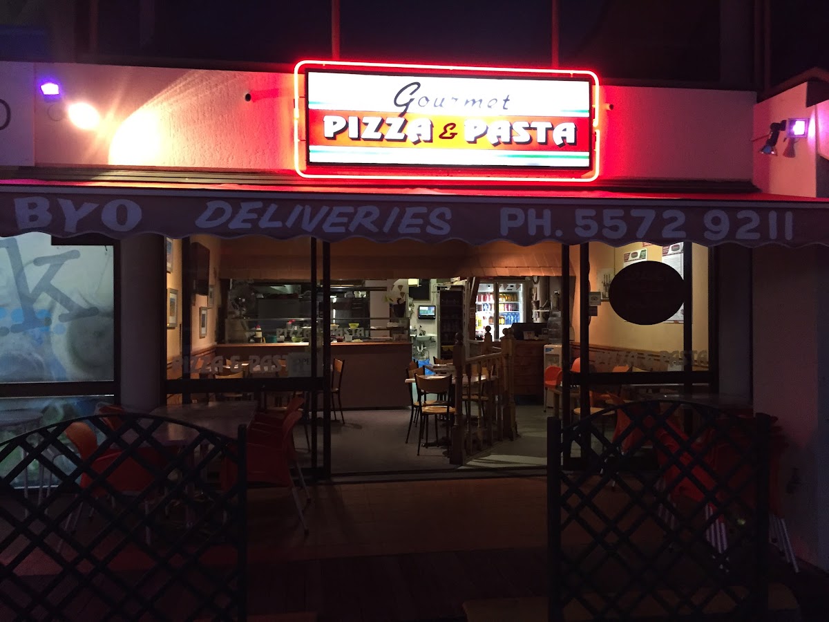 Gourmet Pizza & Pasta Ribs Miami