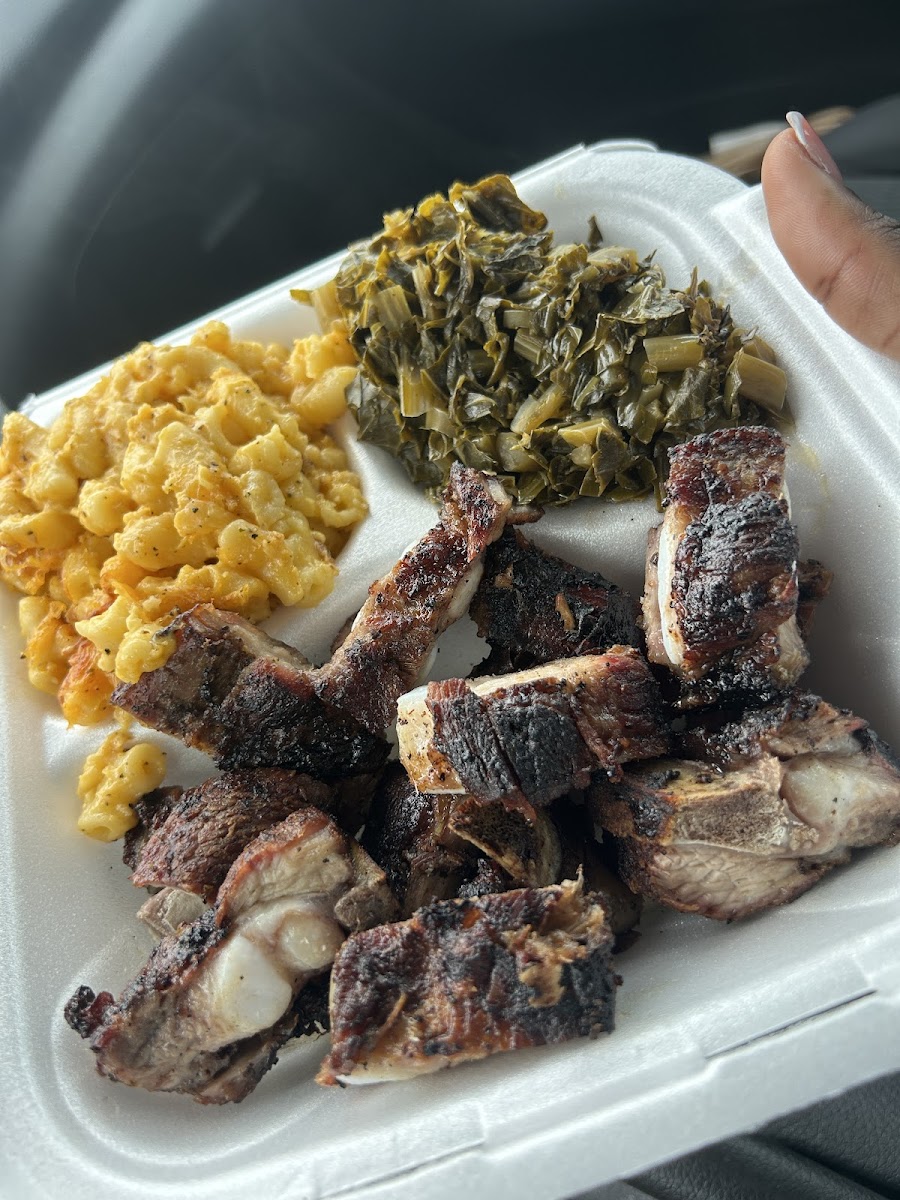 Gq's Bar-B-Que-6