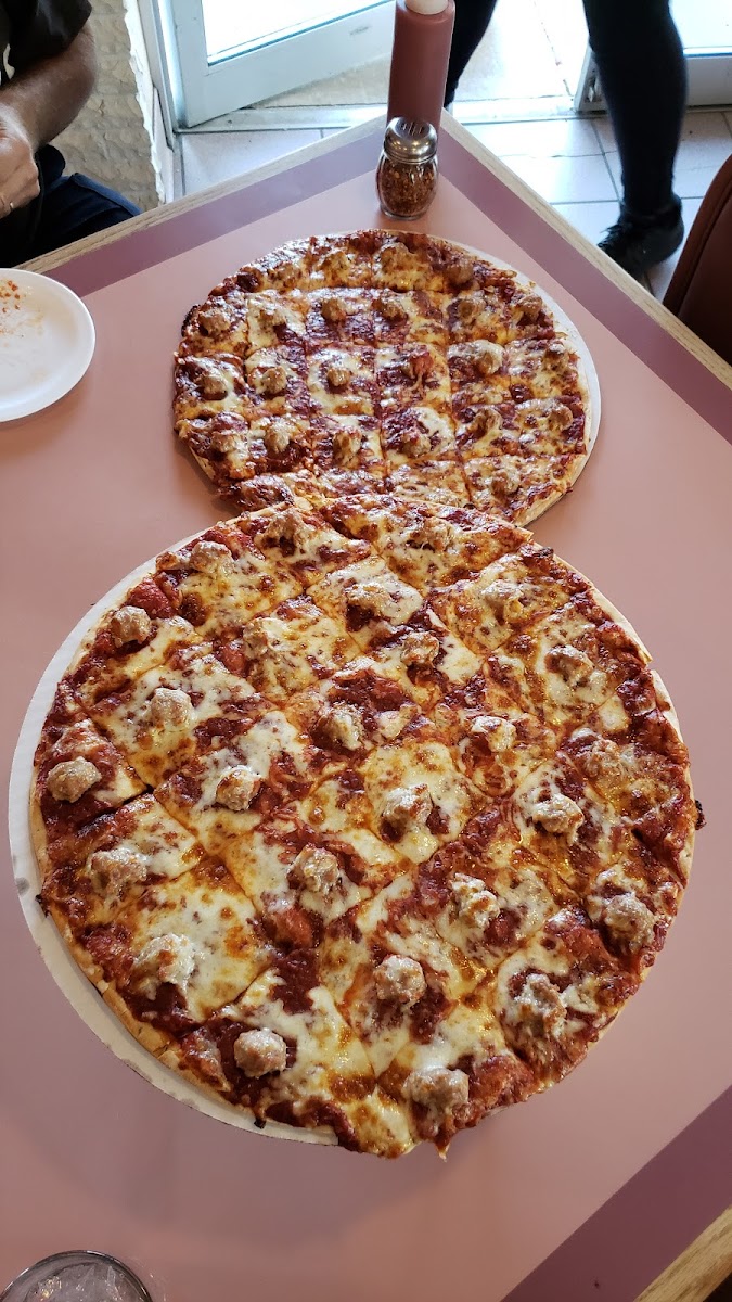 Grady's Pizza-5