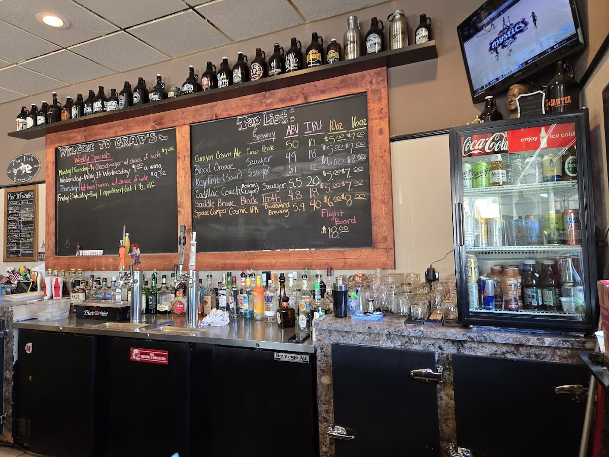 Grap's Burgers & Brews-4