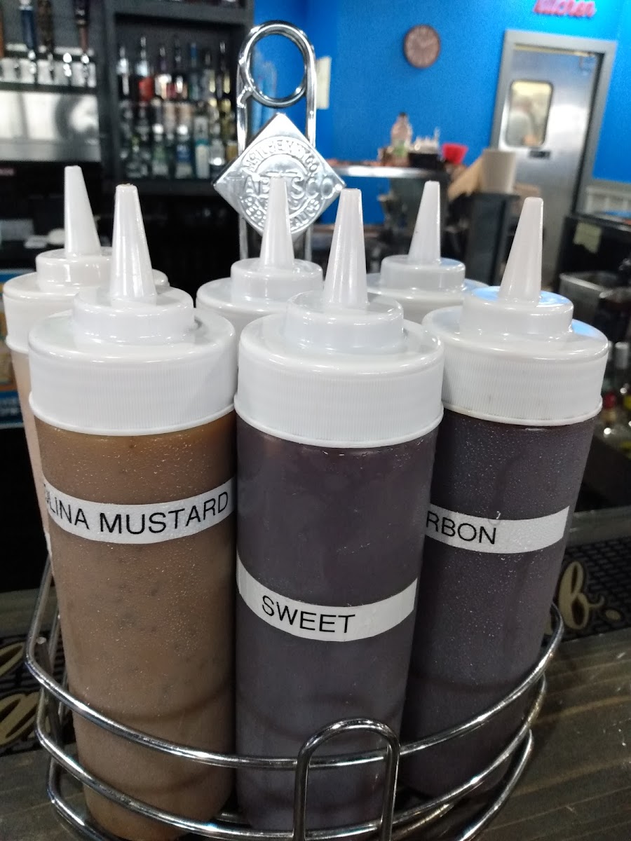 Gravity Smokehouse Brew & Que-7