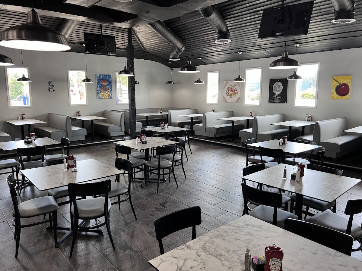 Gray Moon Breakfast And Brunch