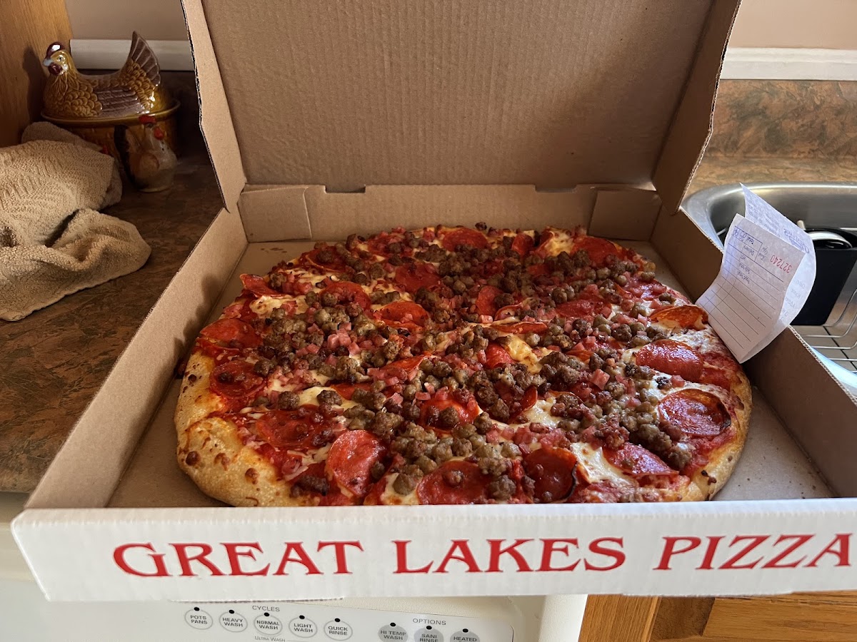 Great Lakes Pizza Co-3
