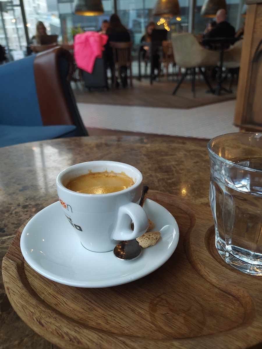 Green Caffè Nero-9