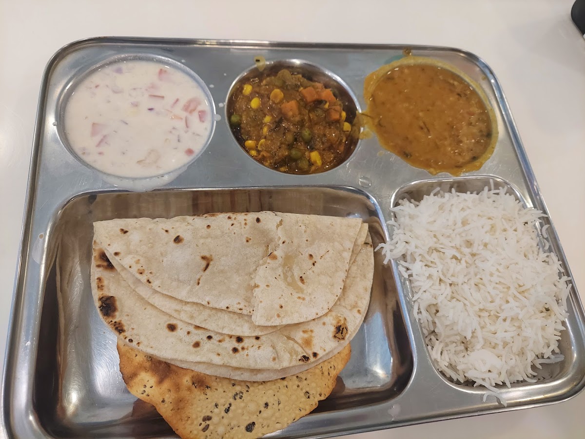 Green Chilly - Authentic Indian Food-5