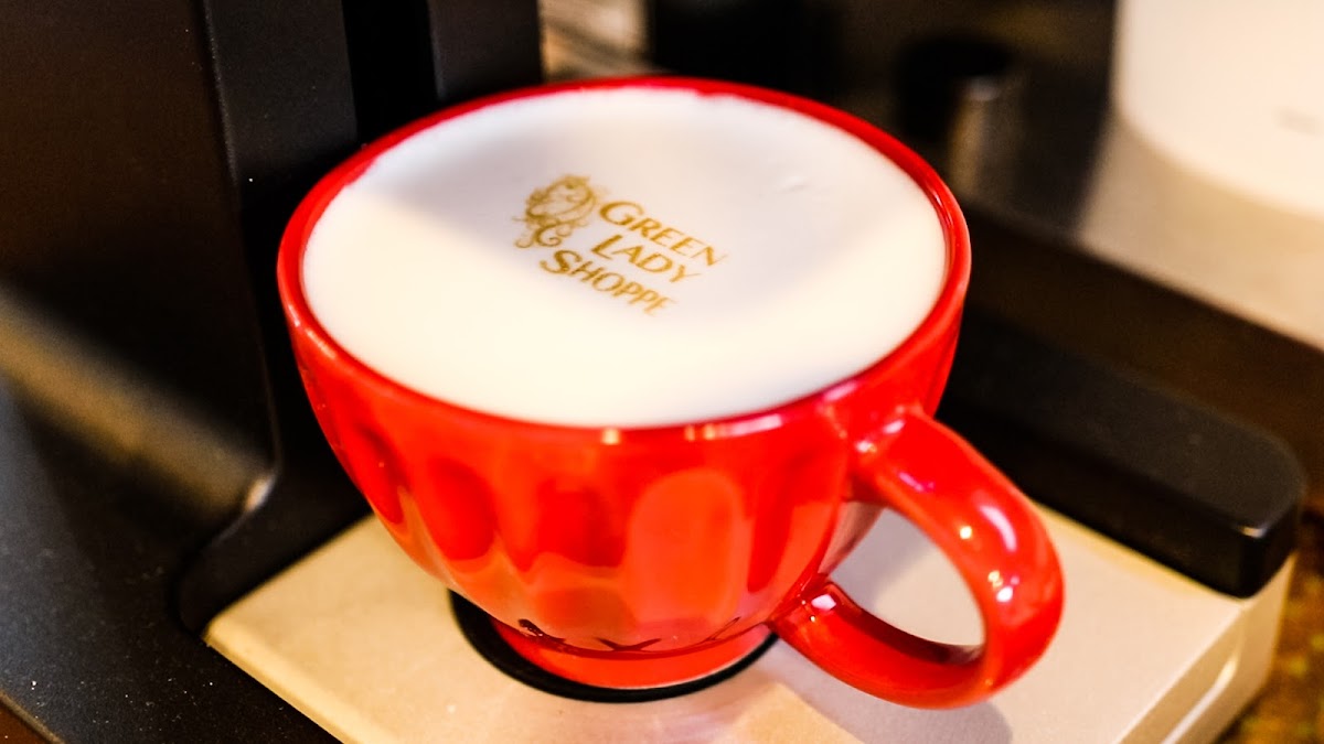Green Lady Shoppe Cbd & Espresso Bar-3
