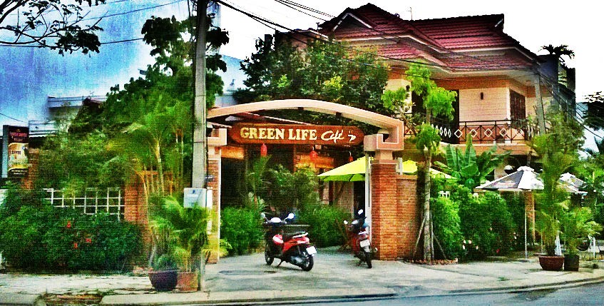 Green Life Cafe