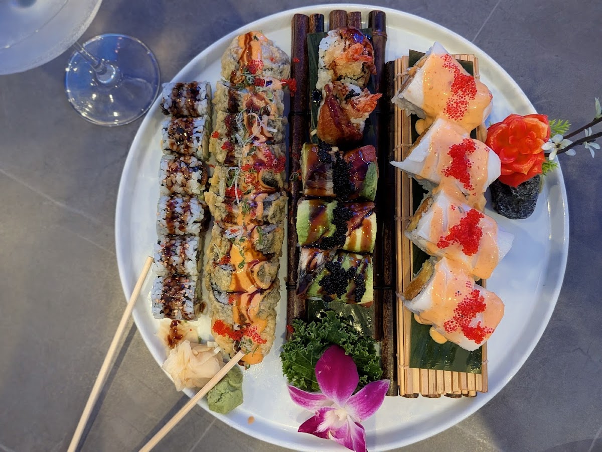 Green Papaya Thai & Sushi (210 Location)-4