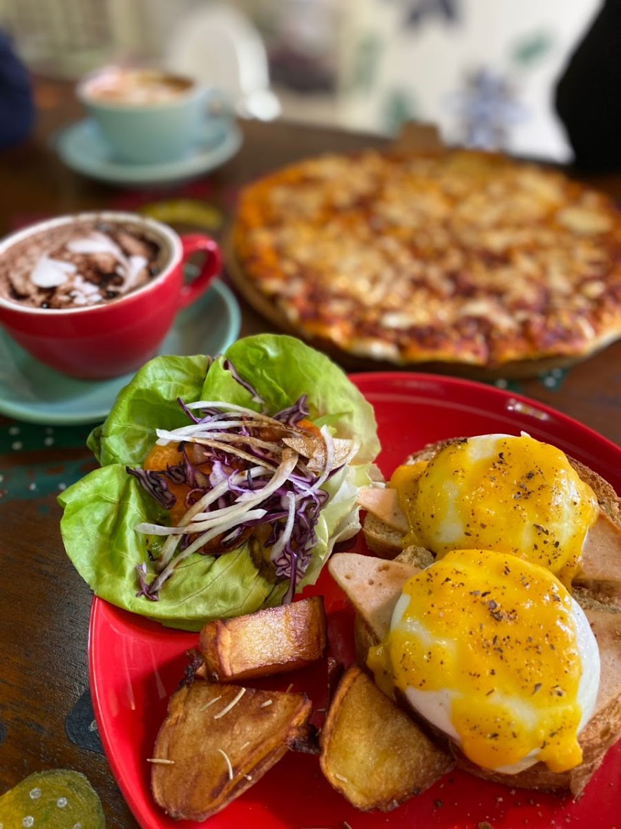 Green Tomato Cafe-3