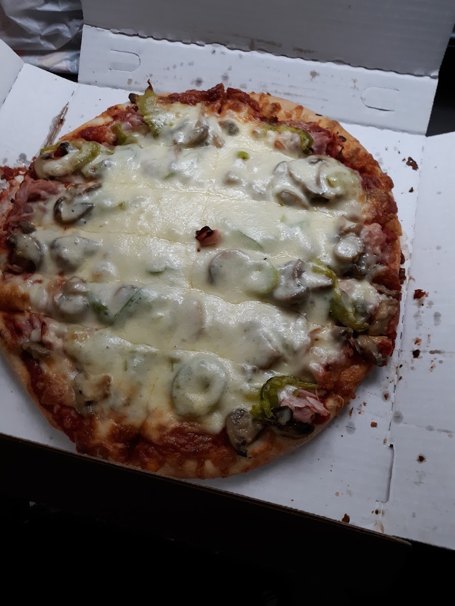 Greg's Pizza-10