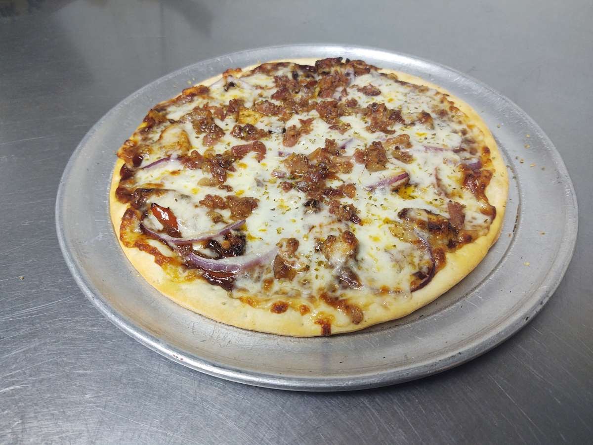 Griffin's Pizza House-5