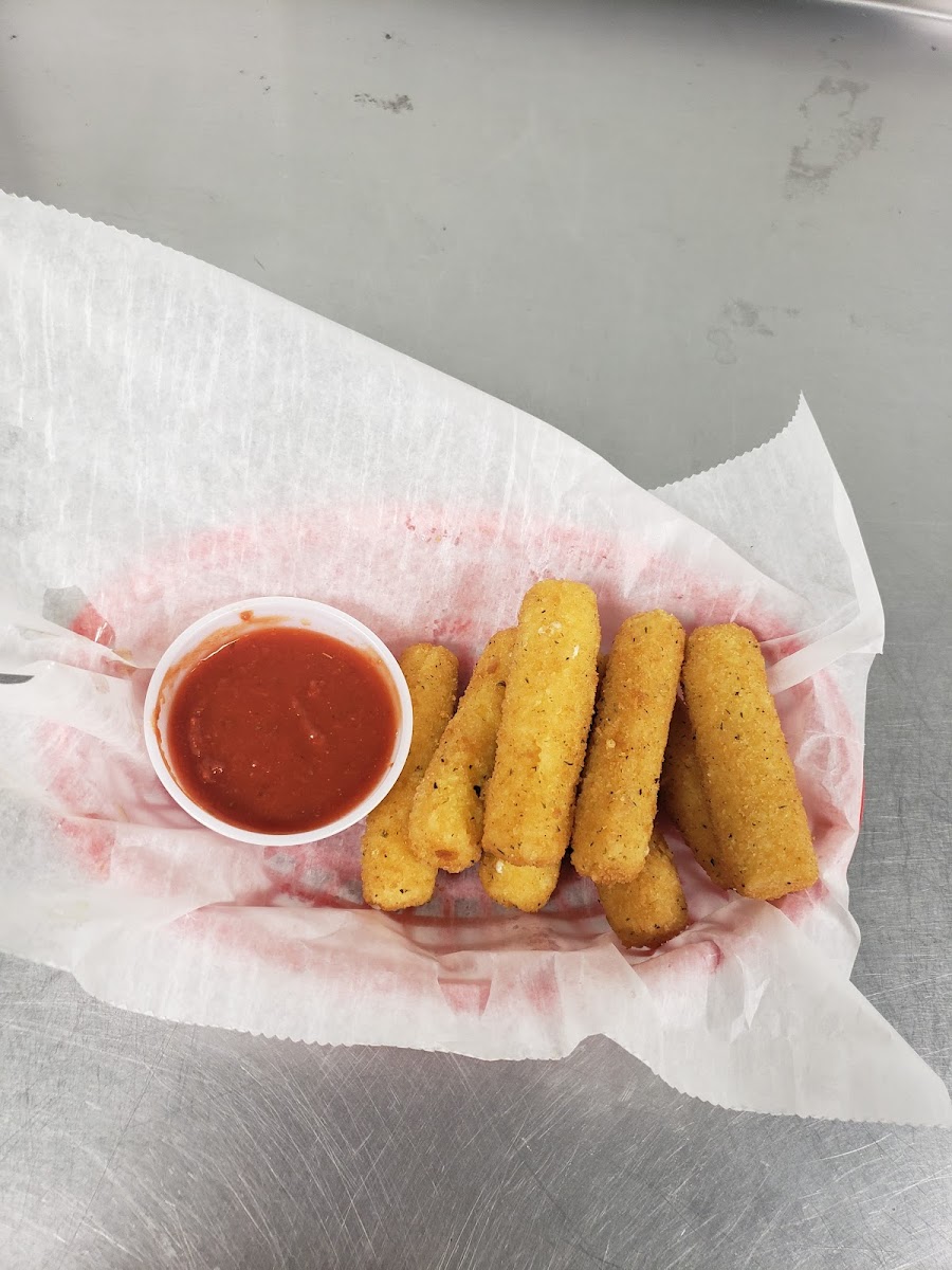 Griffin's Pizza House-8
