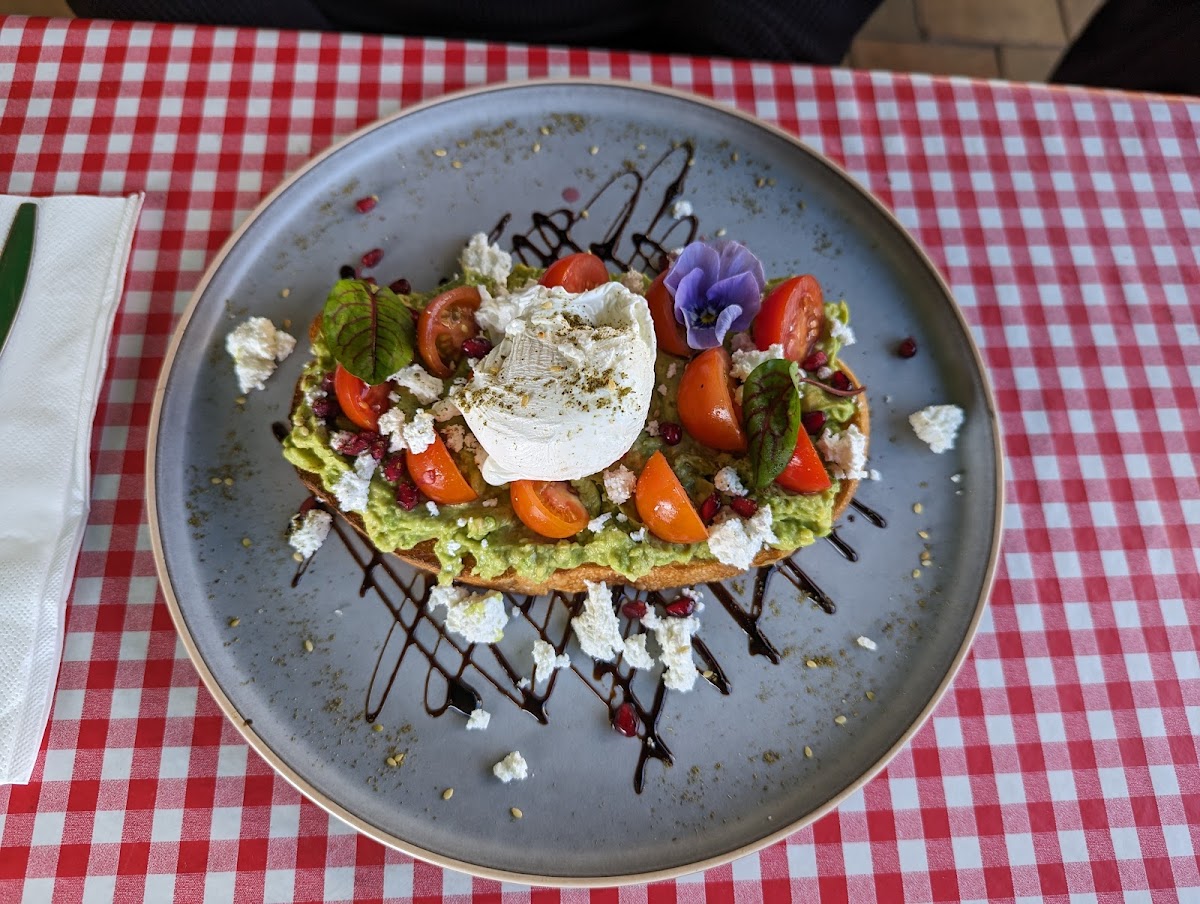 Grind & Bloom Cafe-7