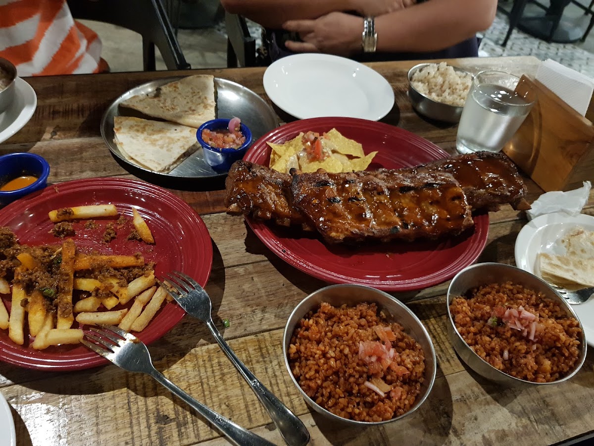 Gringo Chicken, Ribs & Friends - Sm Megamall Atrium-6