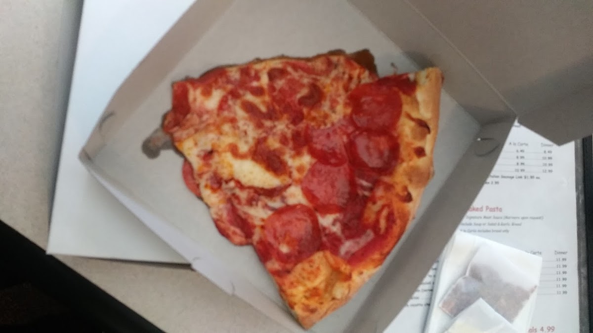 Grumpy Toms Pizzeria-9