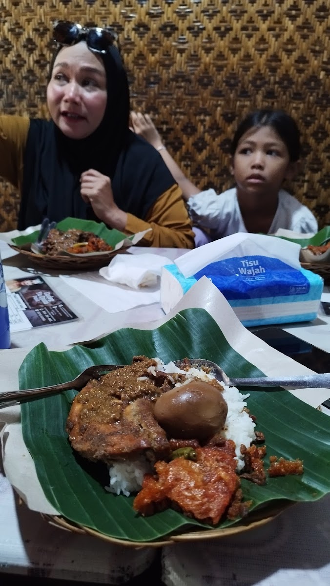 Gudeg Yu Djum Wijilan 31-5