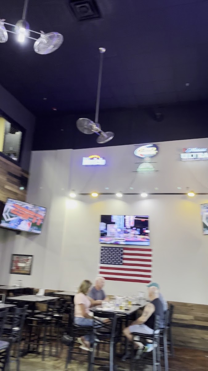 Gusanos Pizzeria-2