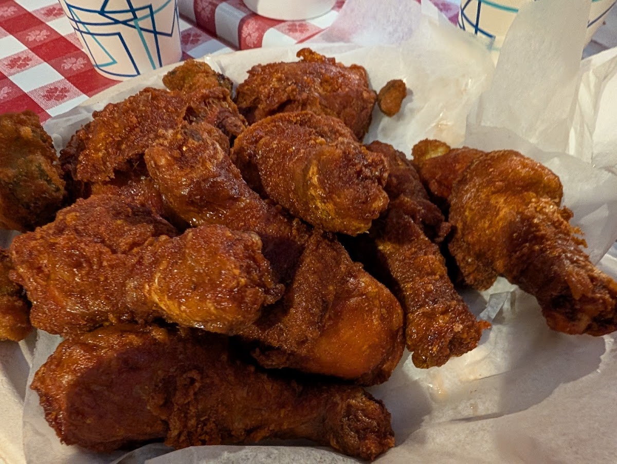 Gus's World Famous Fried Chicken-4