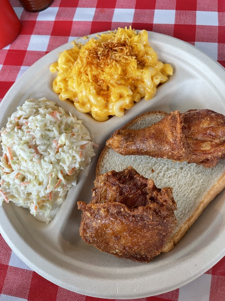 Gus's World Famous Fried Chicken-5