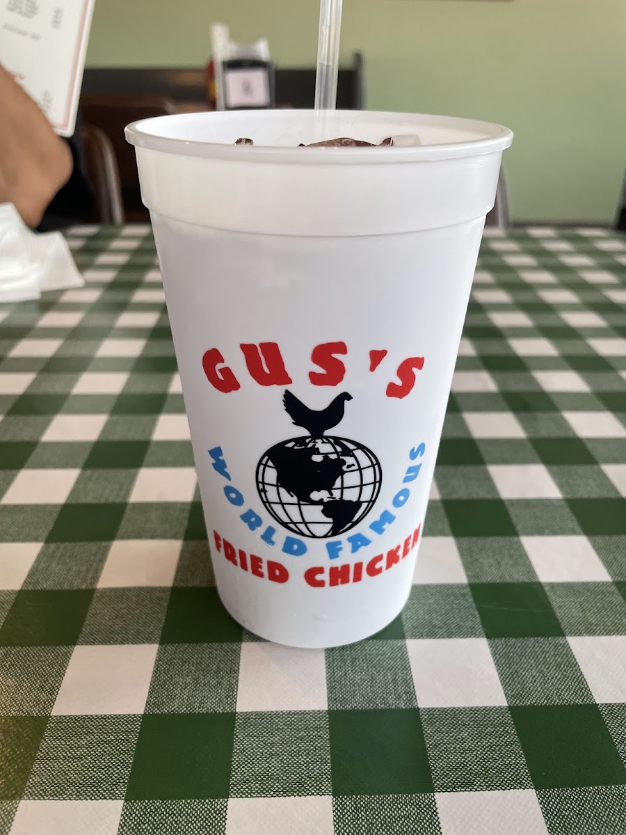 Gus's World Famous Fried Chicken-8