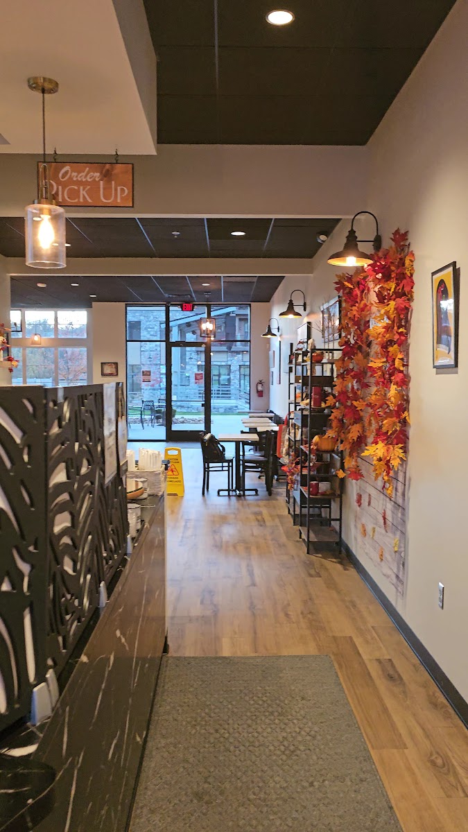 Gusto Coffee Shop - Creekside-2