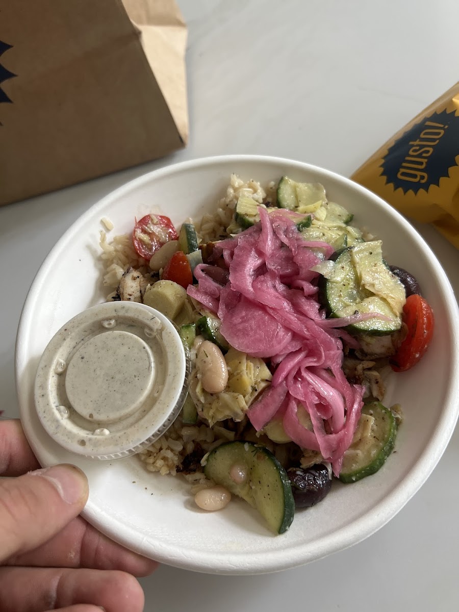 Gusto! - Healthy Bowls & Wraps-8