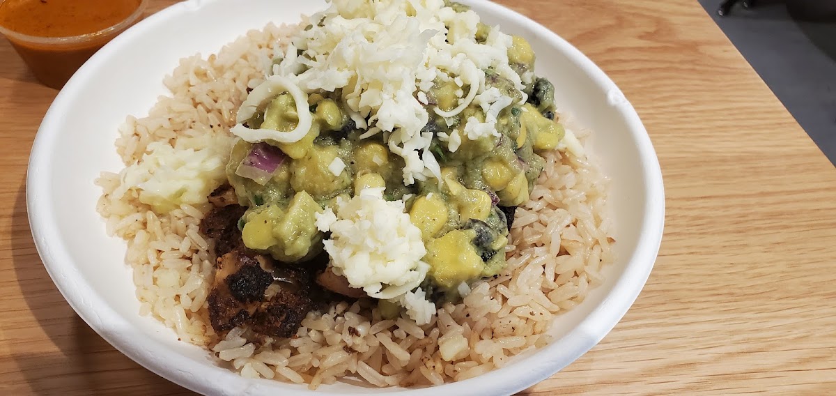 Gusto! - Healthy Bowls & Wraps-7