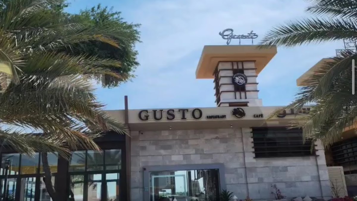 Gusto Restaurant & Cafe مطعم و كافيه جوستو