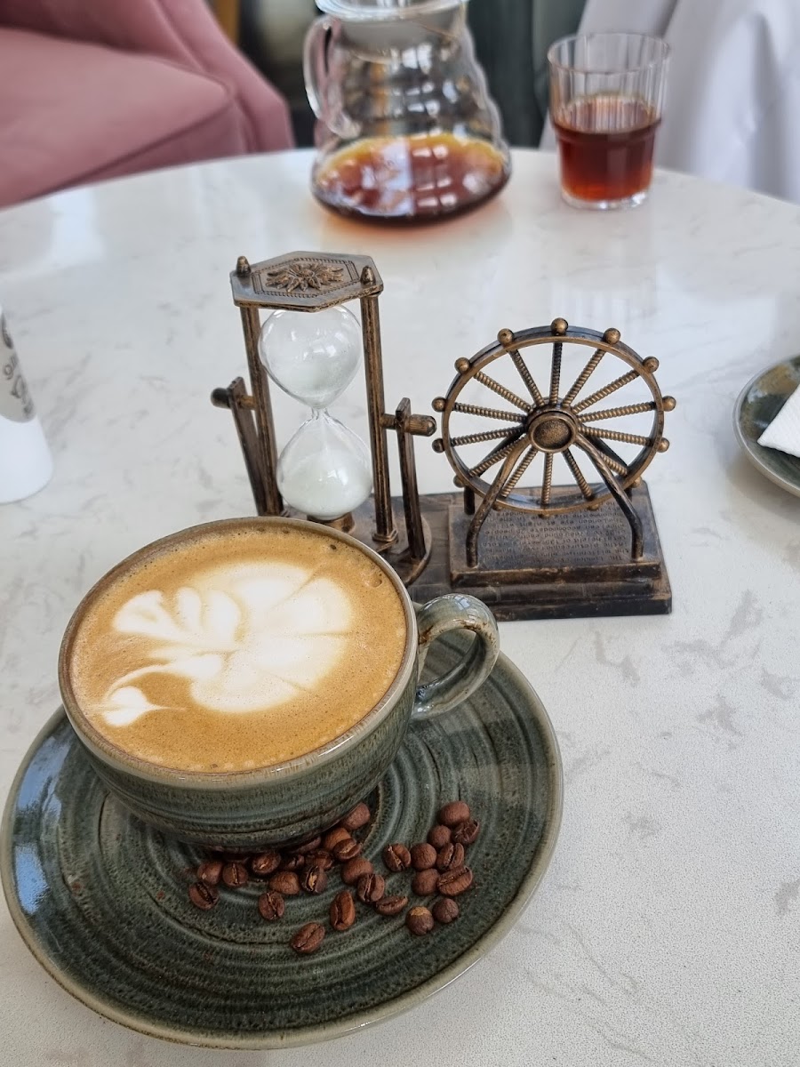 Gusto Restaurant & Cafe مطعم و كافيه جوستو-8