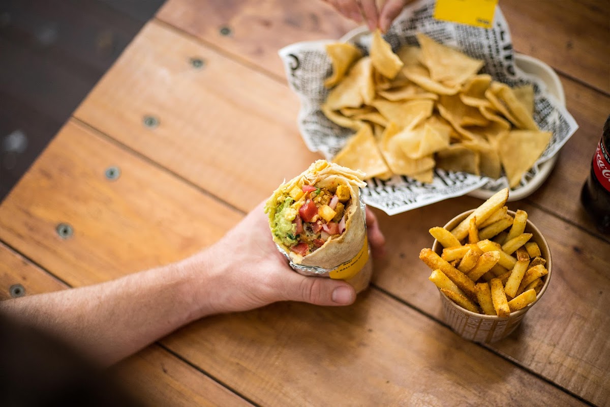 Guzman Y Gomez - Tuggerah-8