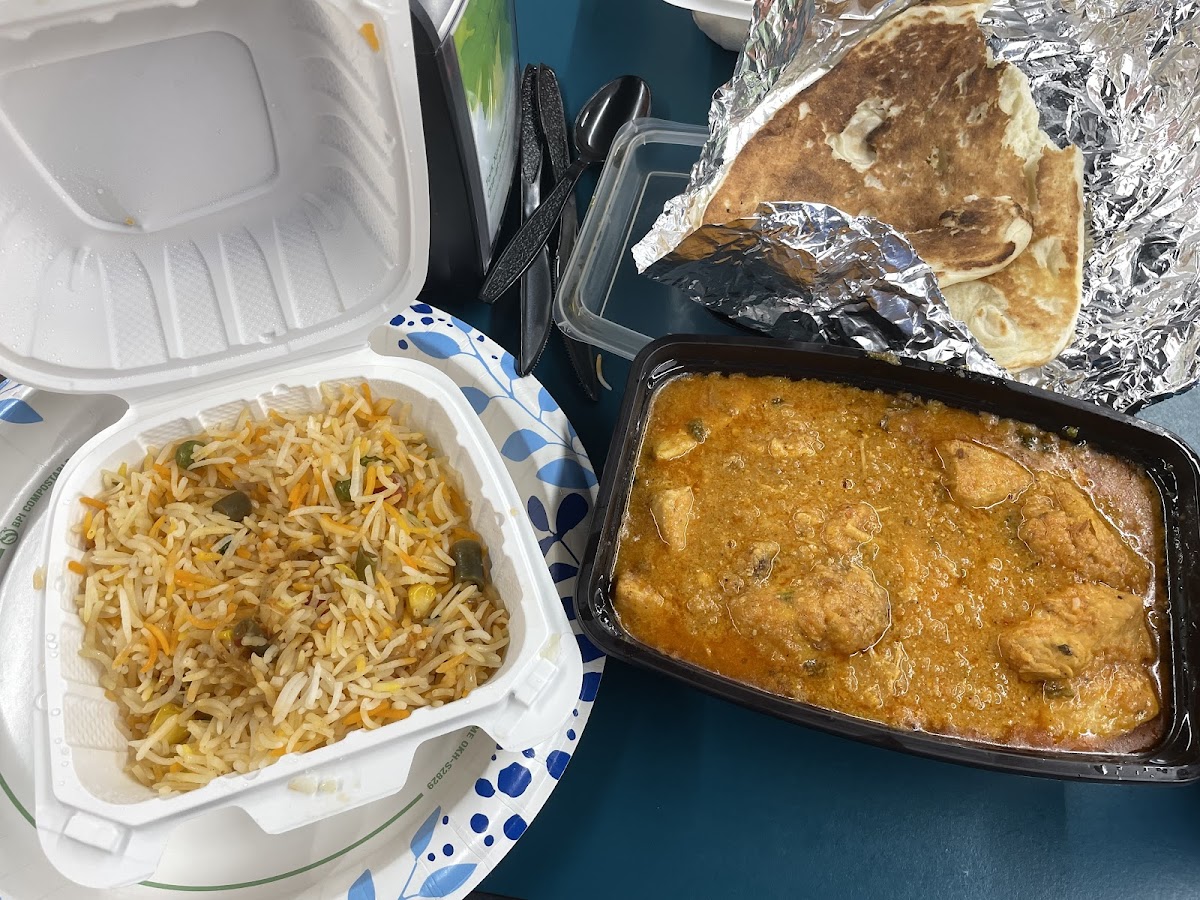 Gyro Hub & Mediterranean Grill-5
