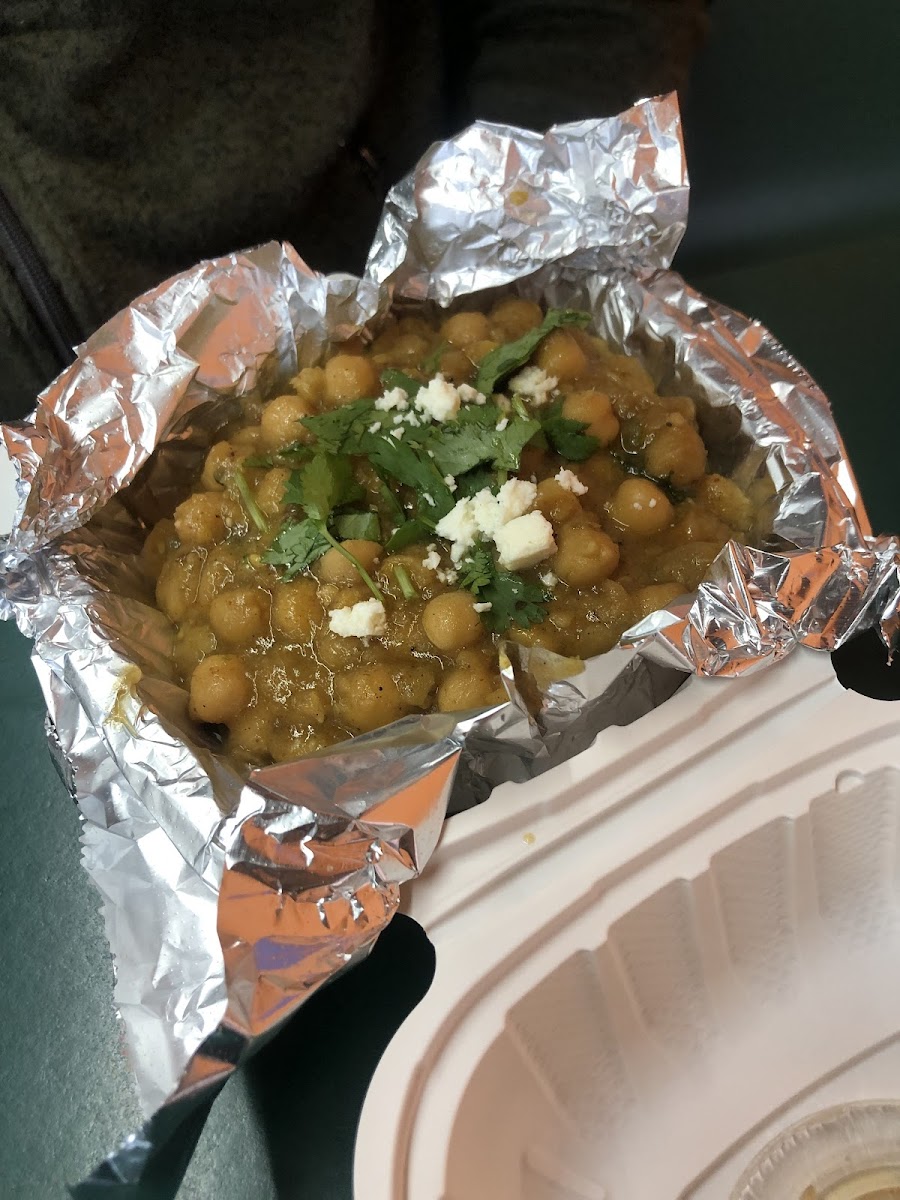 Gyro Hub & Mediterranean Grill-8