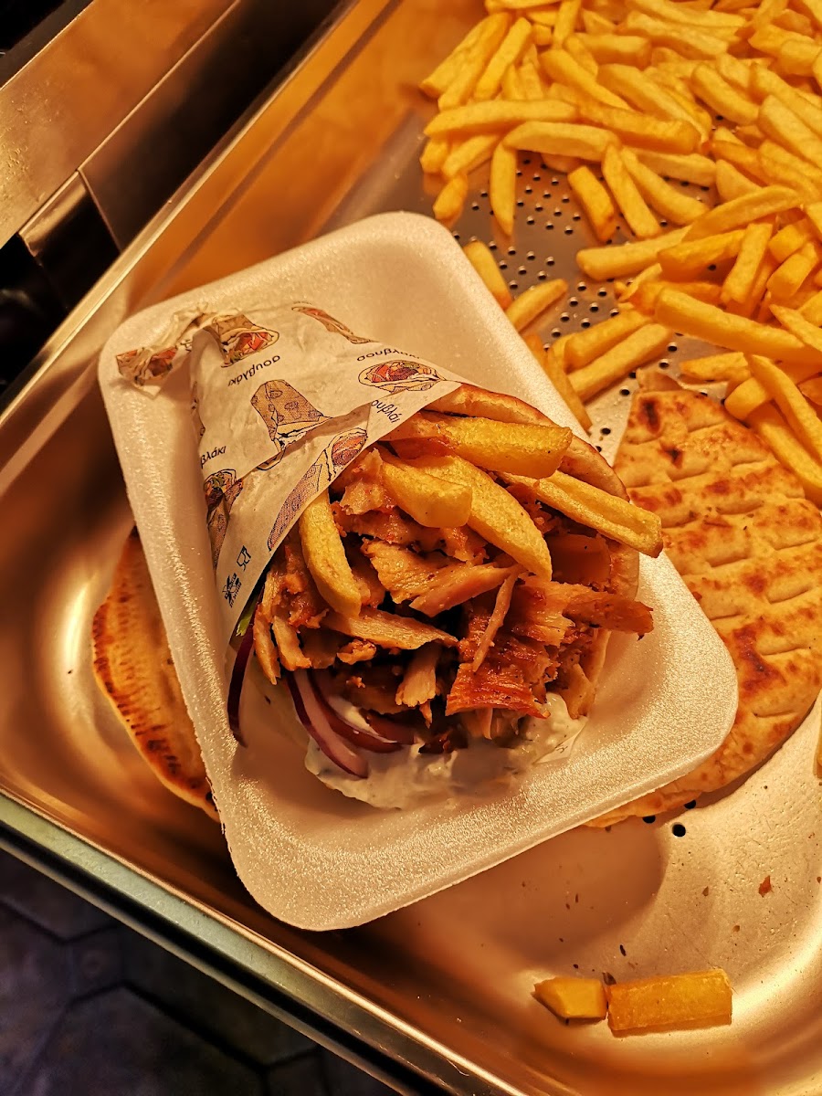 Gyropolis - Greek Traditional Grill House-8