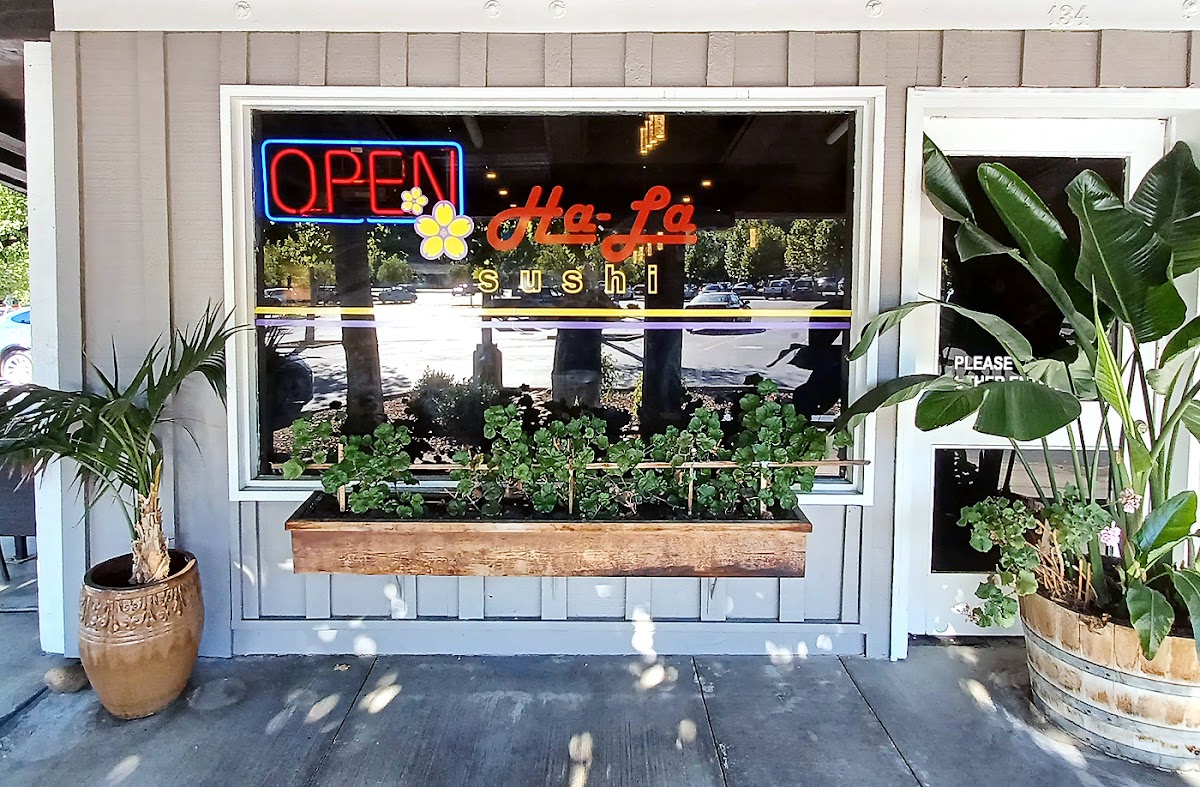 Ha-La Sushi