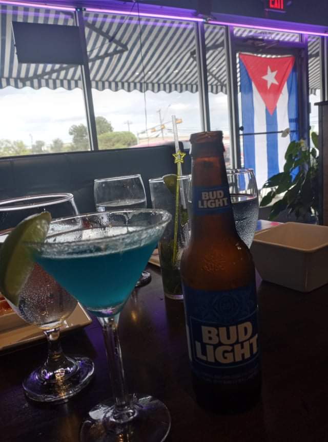 Habana Blue Bar - Restaurant-10