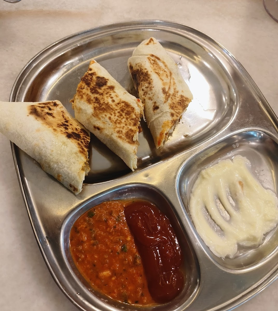 Hadramout Paradise Restaurant-4