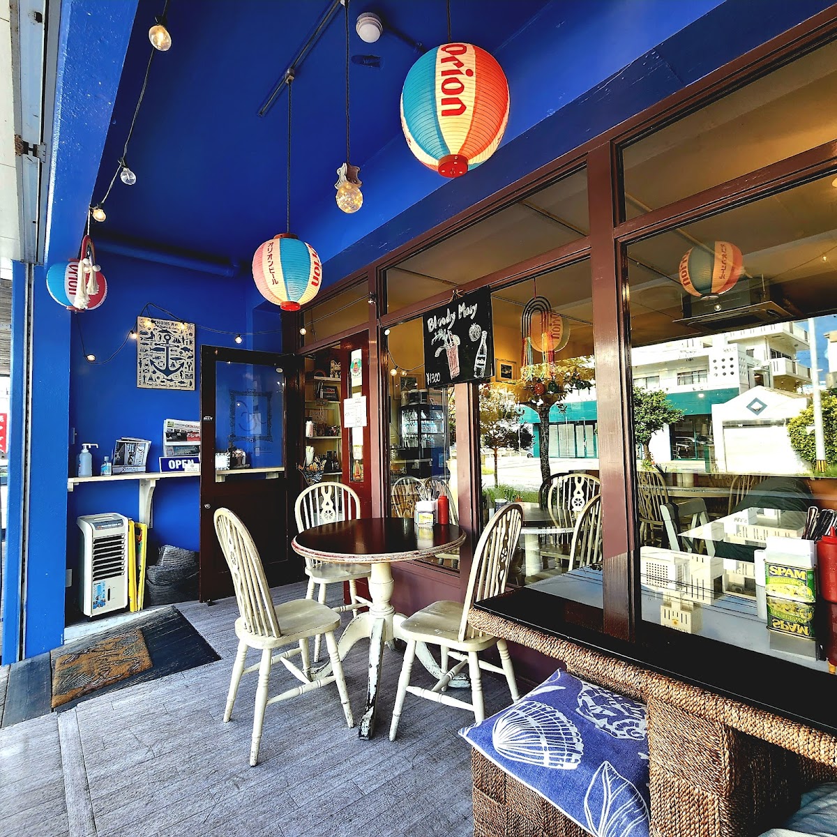 Hale Noa Cafe
