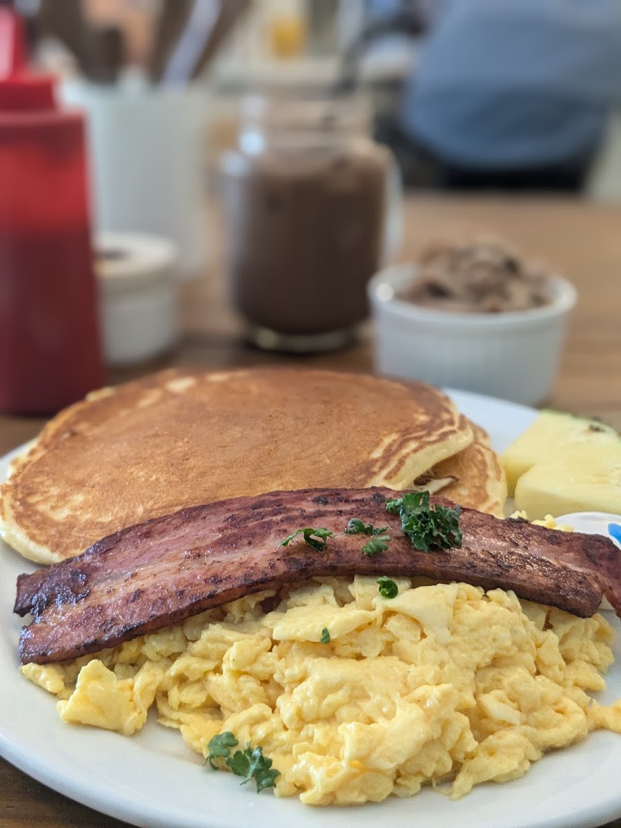 Hale Noa Cafe-8
