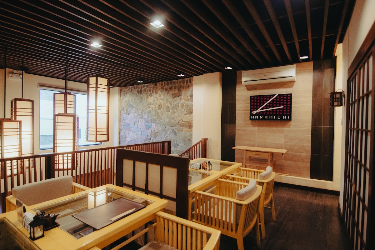 Hanamichi Japanese Restaurant
