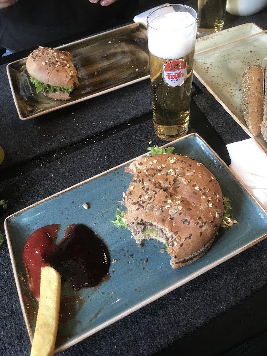 Hans Im Gluck - Bonn Friedensplatz-8