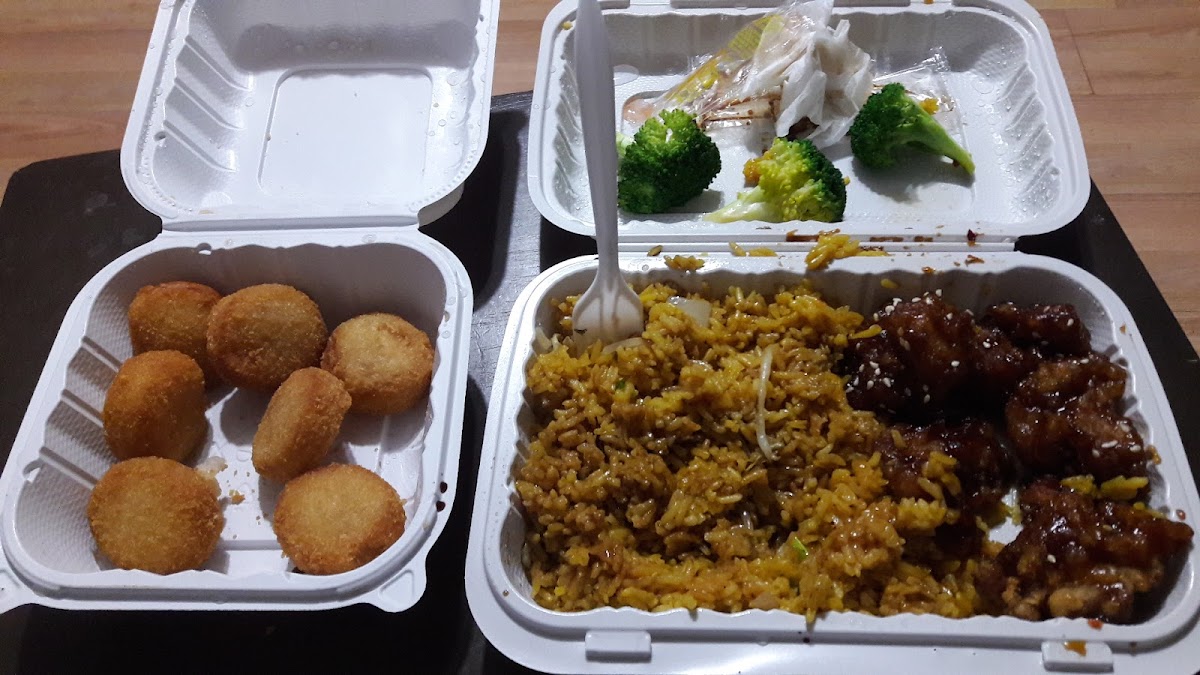 Happy Town Chinese Restaraunt-2