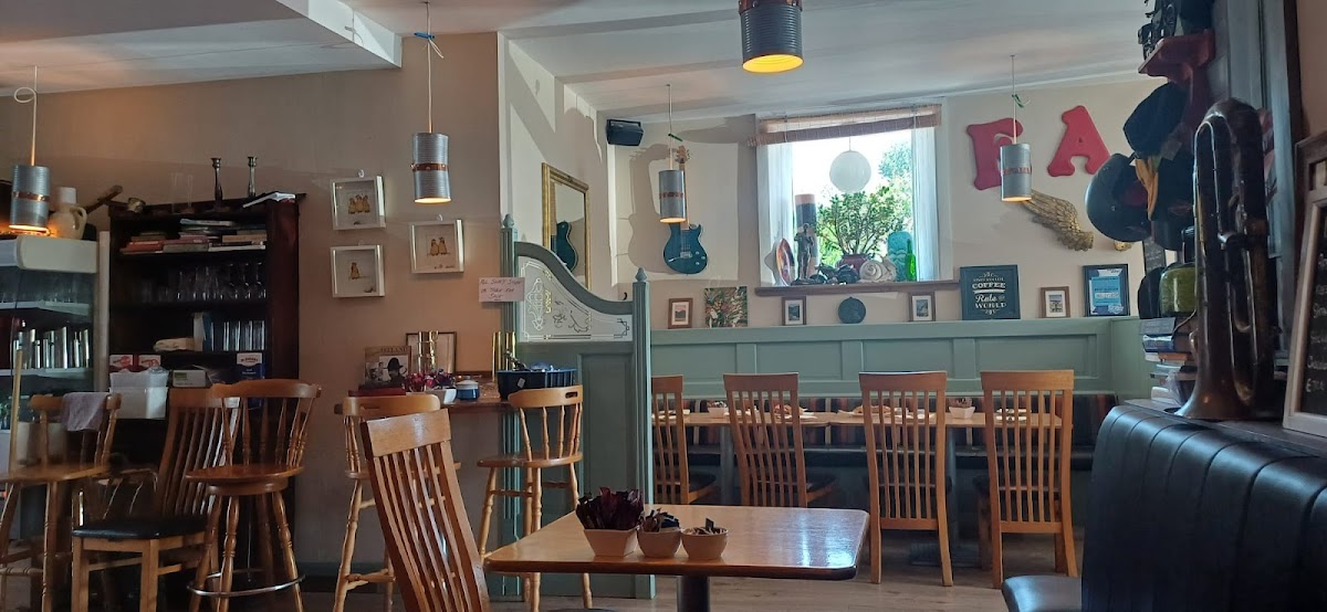 Harley's Cafe-9